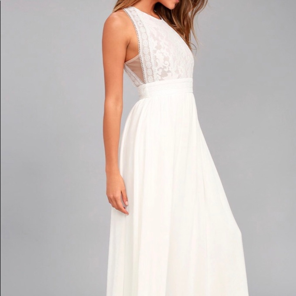 Lulus Wedding Dress - Picture 2 of 5